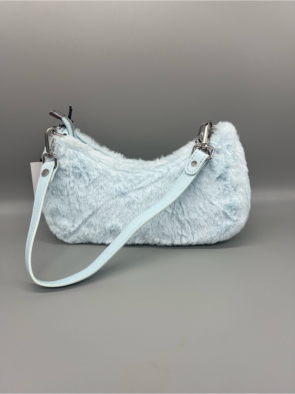 Von Dutch faux fur shoulder bag purse - Picture 2 of 7